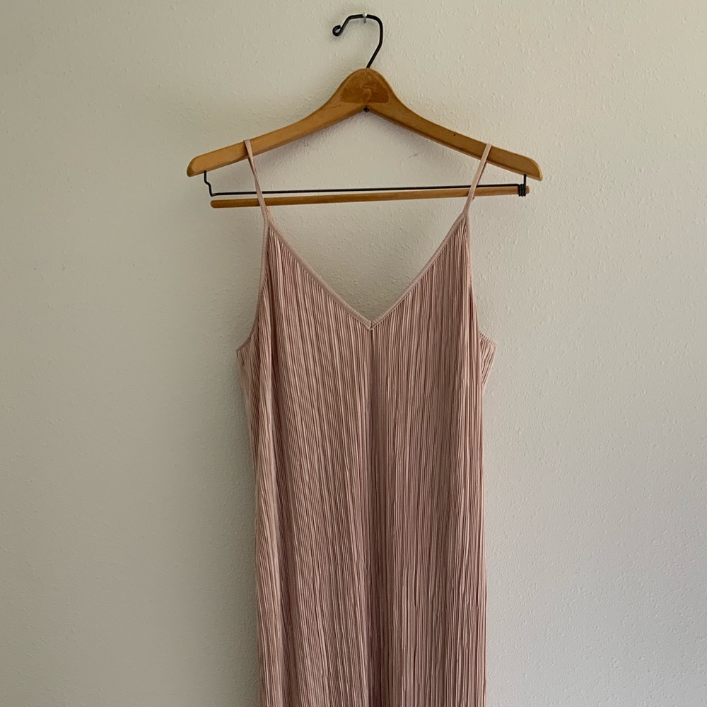 Gianni Bini Blush Pink Pleated Midi Slip Dress